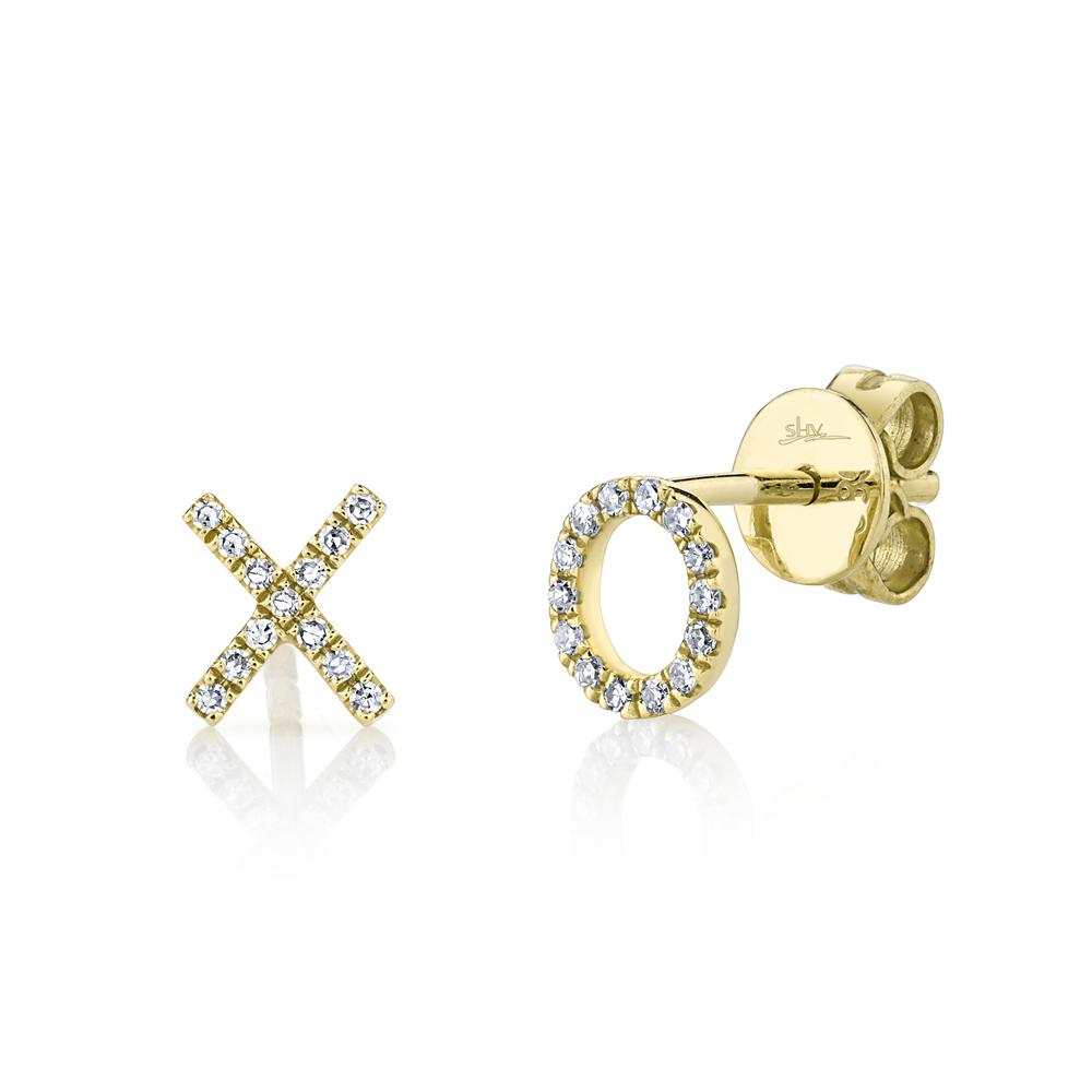Shy Creation Fashion Stud Earrings