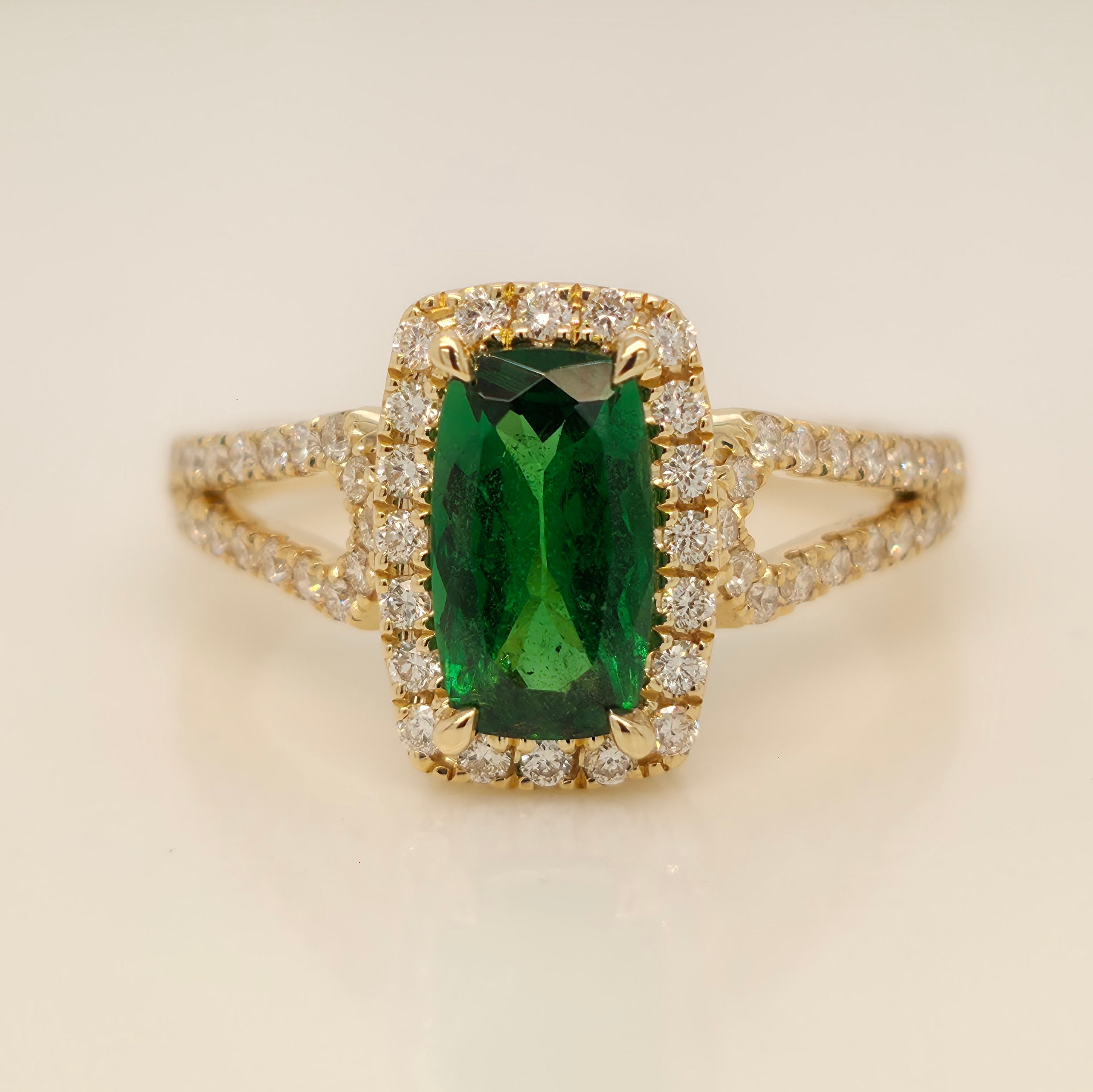 Green Tsavorite and Diamond Ring