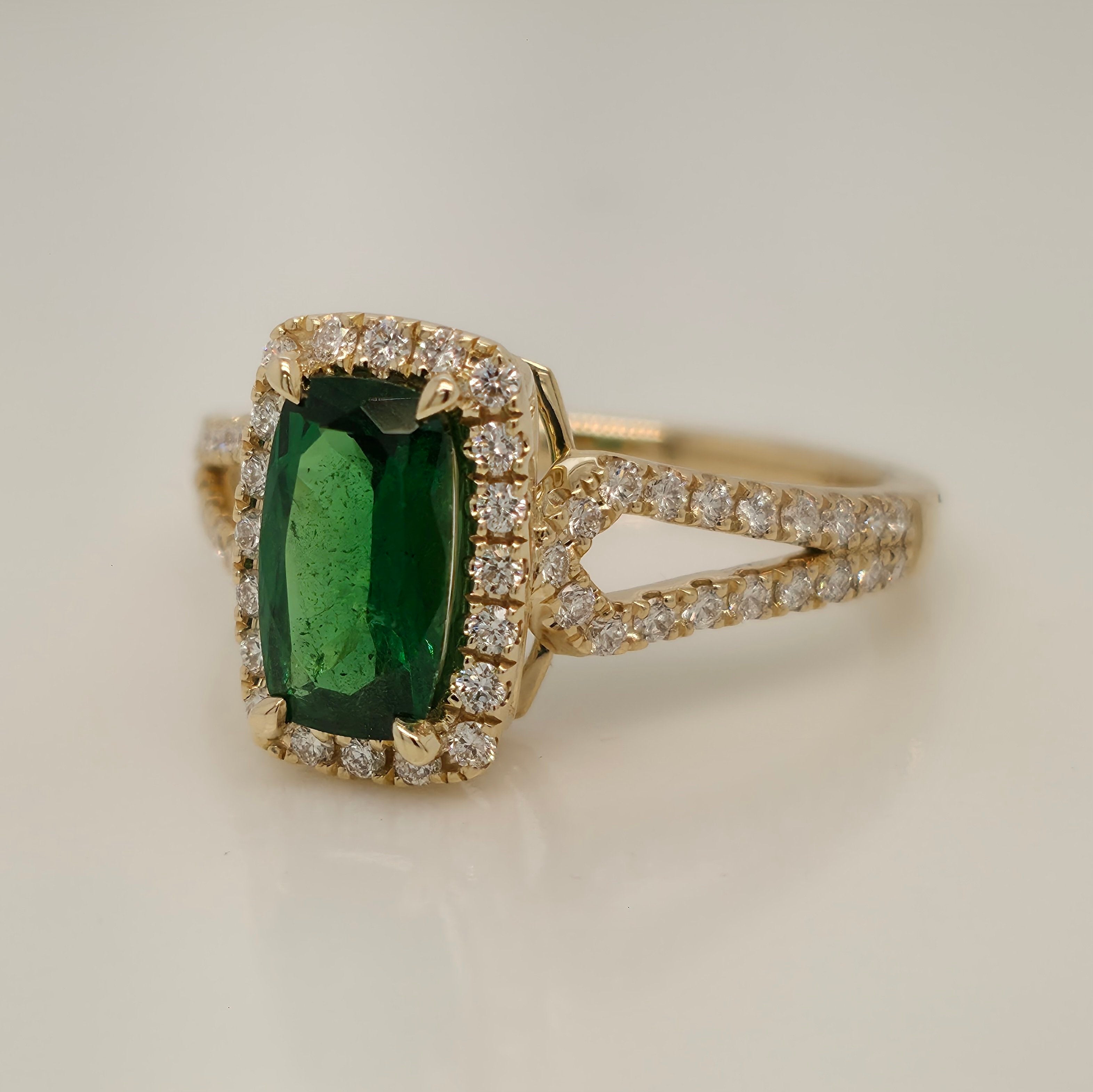 Green Tsavorite and Diamond Ring