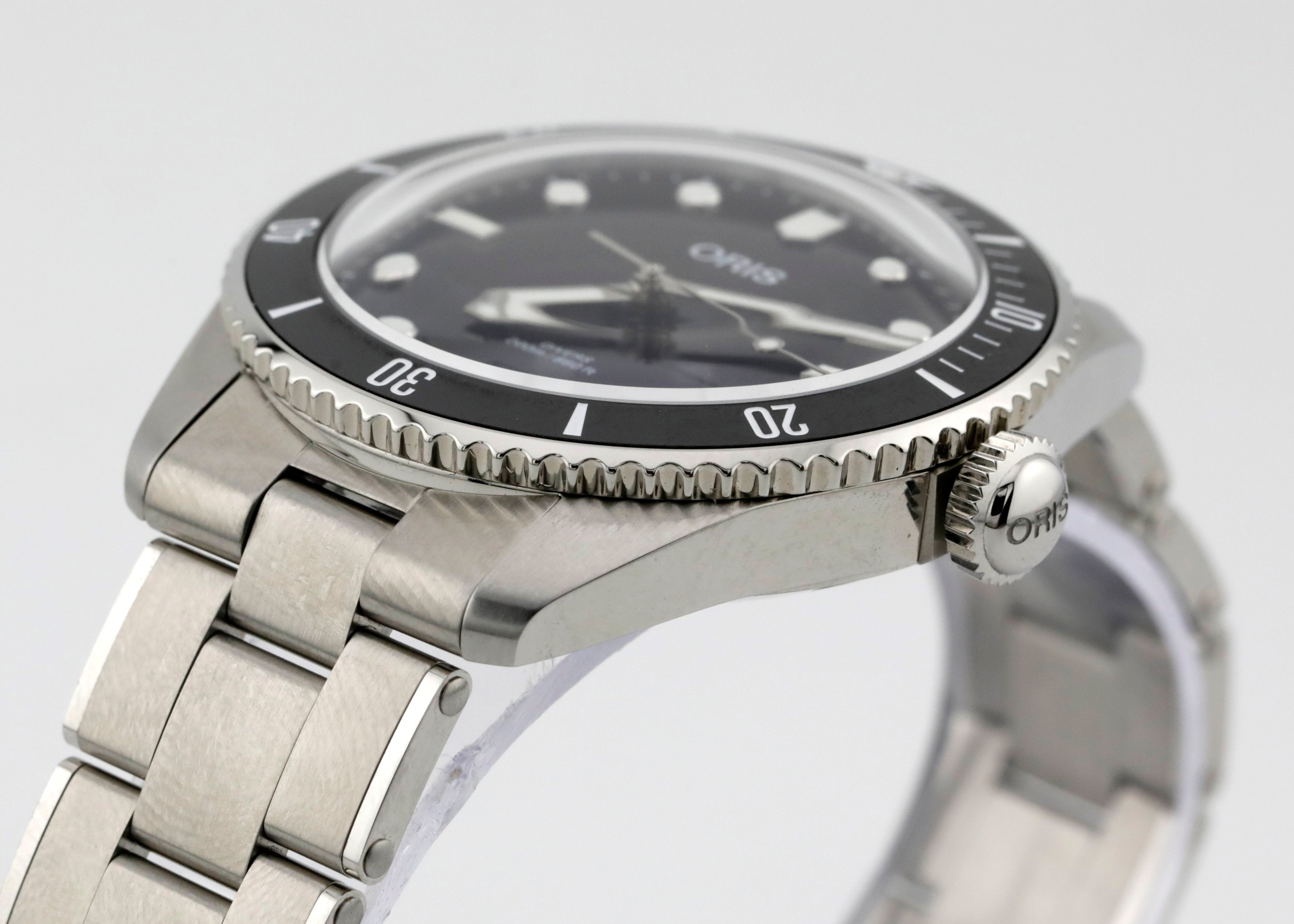 Pre Owned Oris Divers Date Ref# 01 733 7795 4054-set