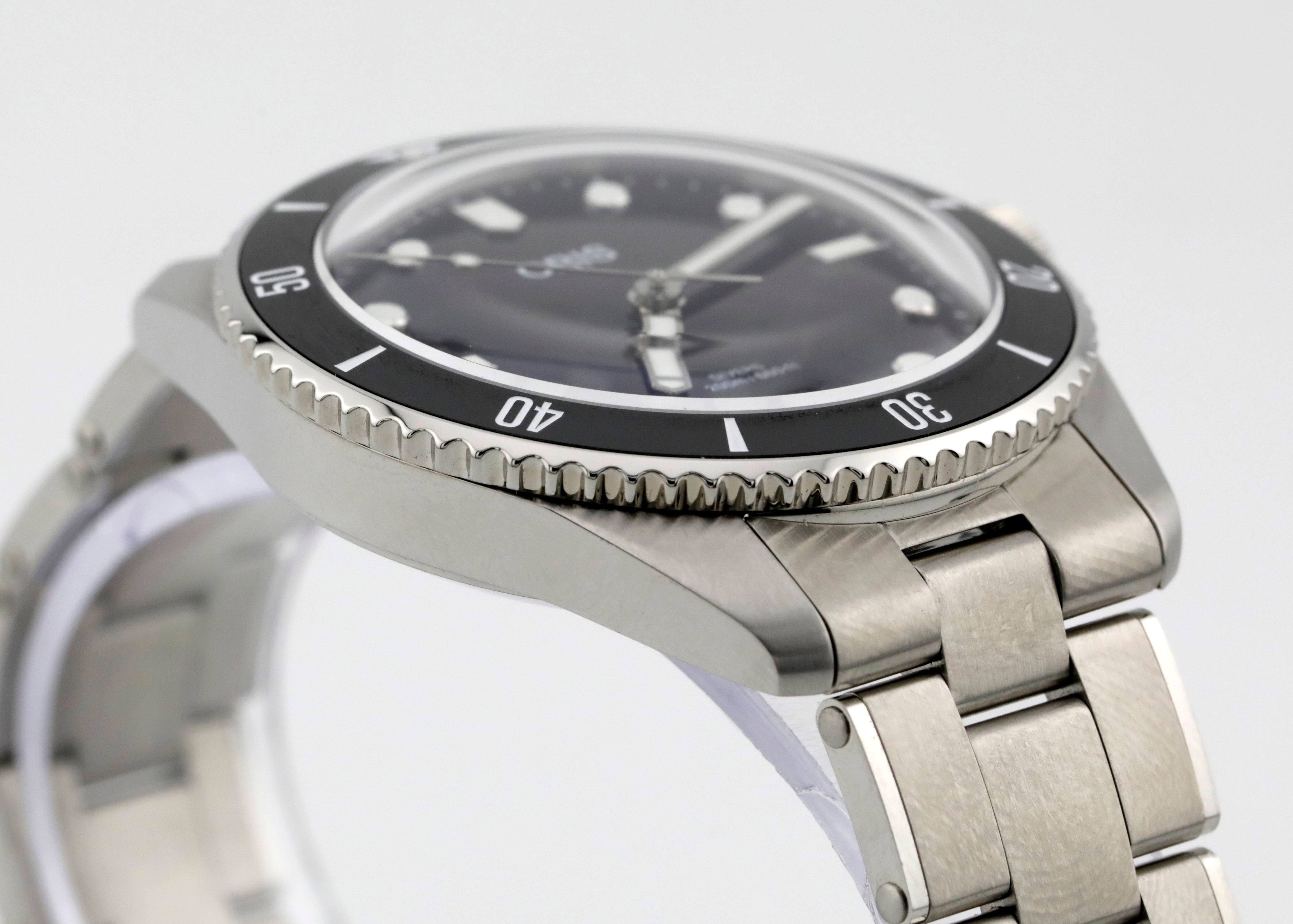 Pre Owned Oris Divers Date Ref# 01 733 7795 4054-set