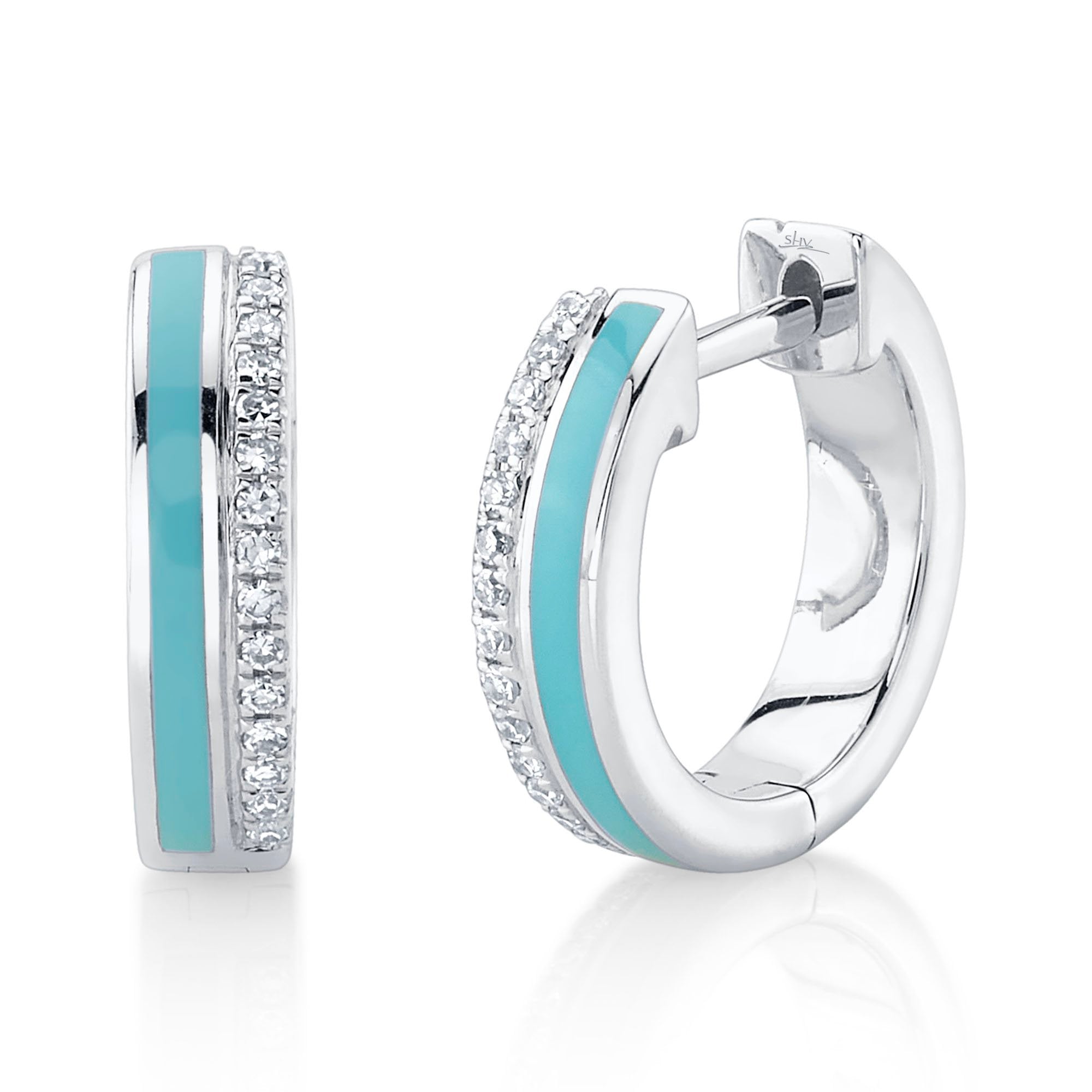 Shy Creation Huggie Earrings