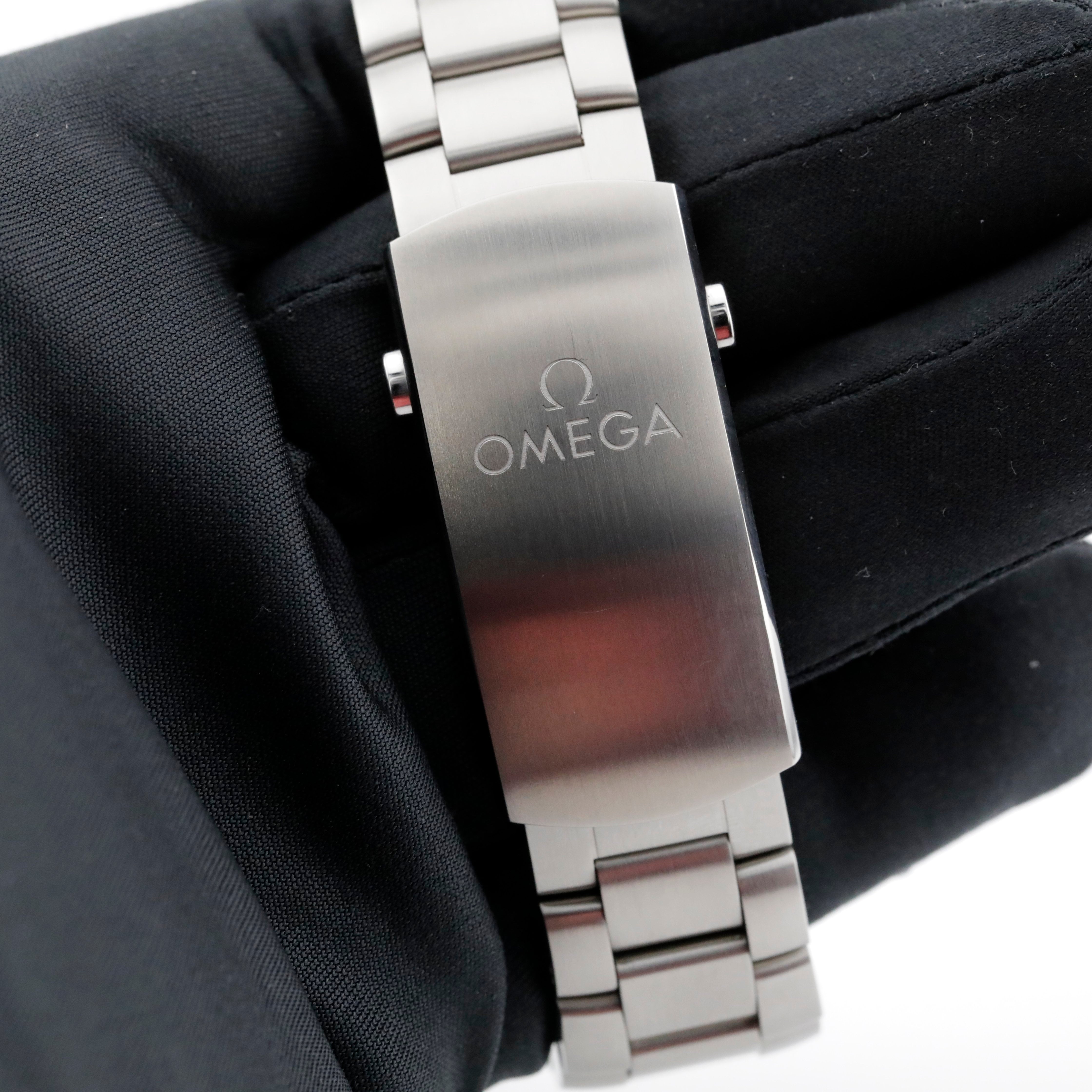 Pre-Owned Omega Seamaster Planet Ocean 600m GMT Ref# 21530442201001