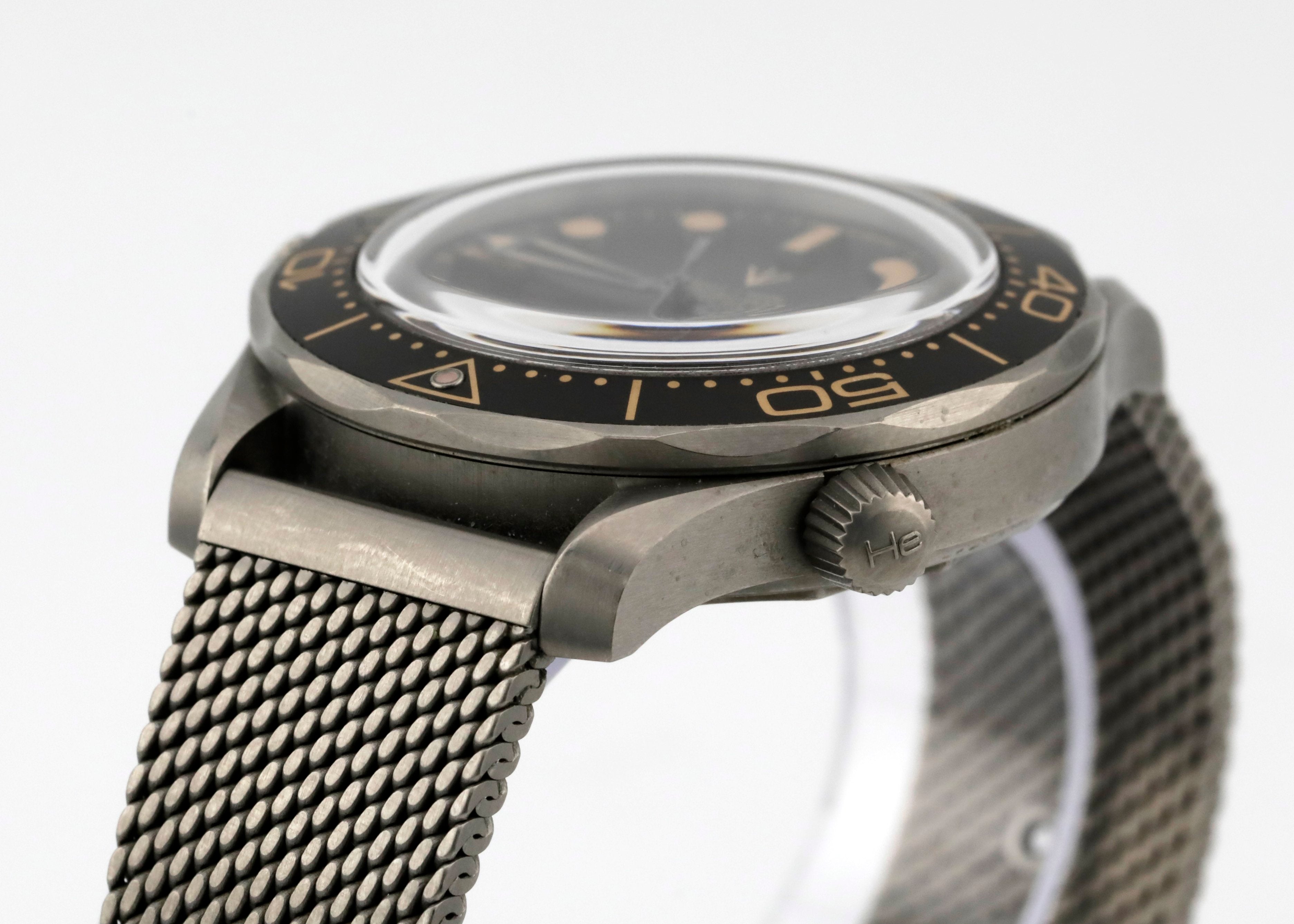 Pre Owned Omega Seamaster Diver 300m James Bond 007 Ref# 21090422001001
