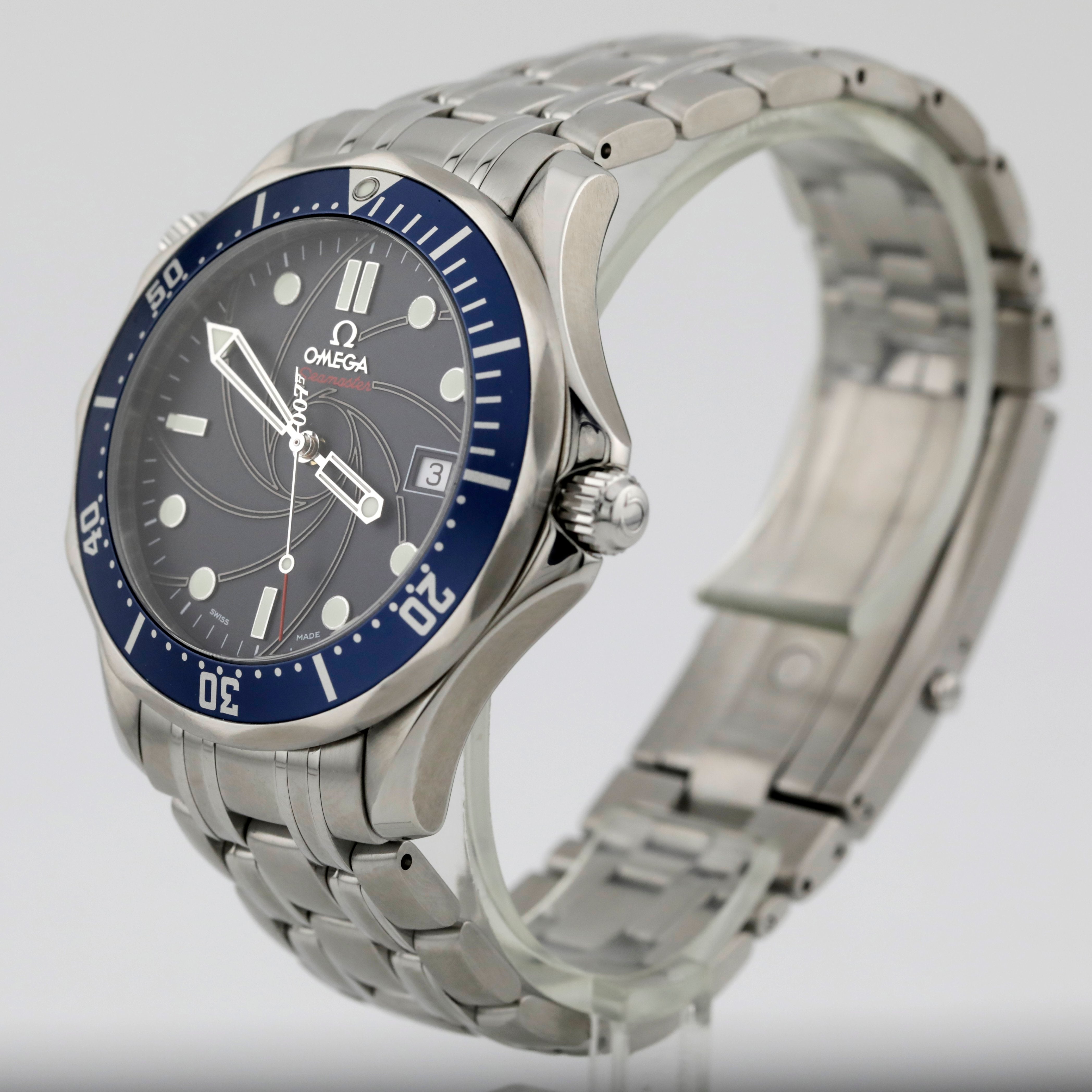 Pre-Owned Omega Seamaster James Bond 007 Limted Edition Ref# 22268000