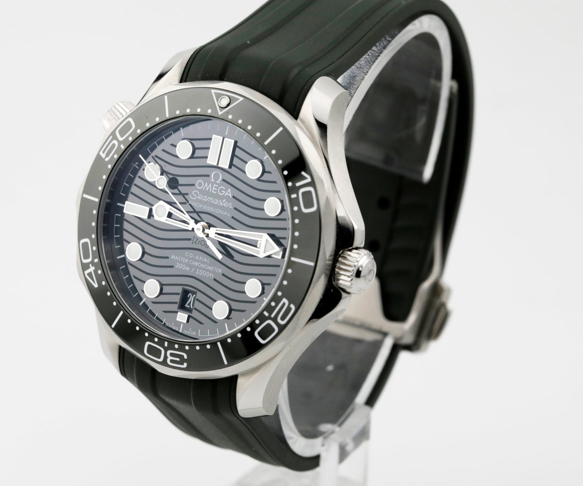 Pre Owned Omega Seamaster Diver 300m Ref# 21030422010001