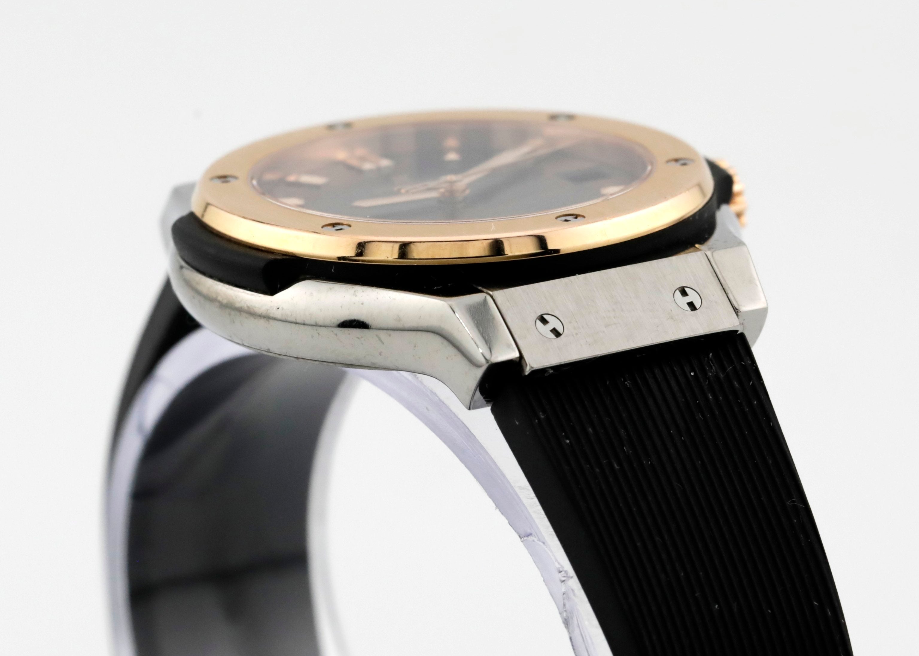 Pre Owned Hublot Classic Fushion Quartz Ref# 581.NO.1480.RX