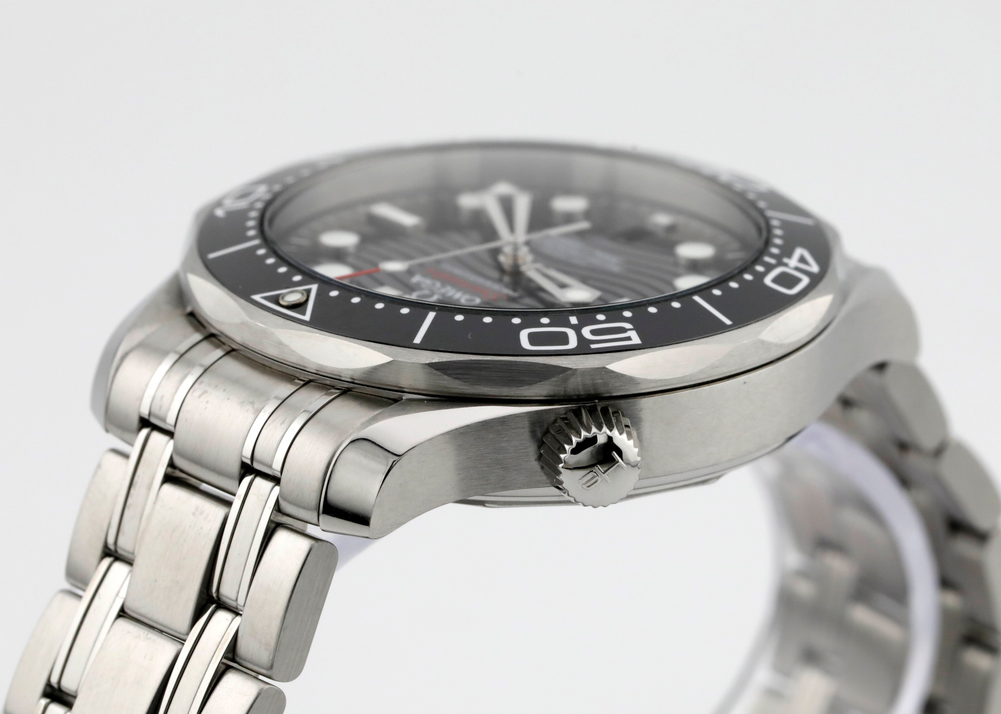 Pre Owned Omega Seamaster Diver 300M Ref# 21030422001001