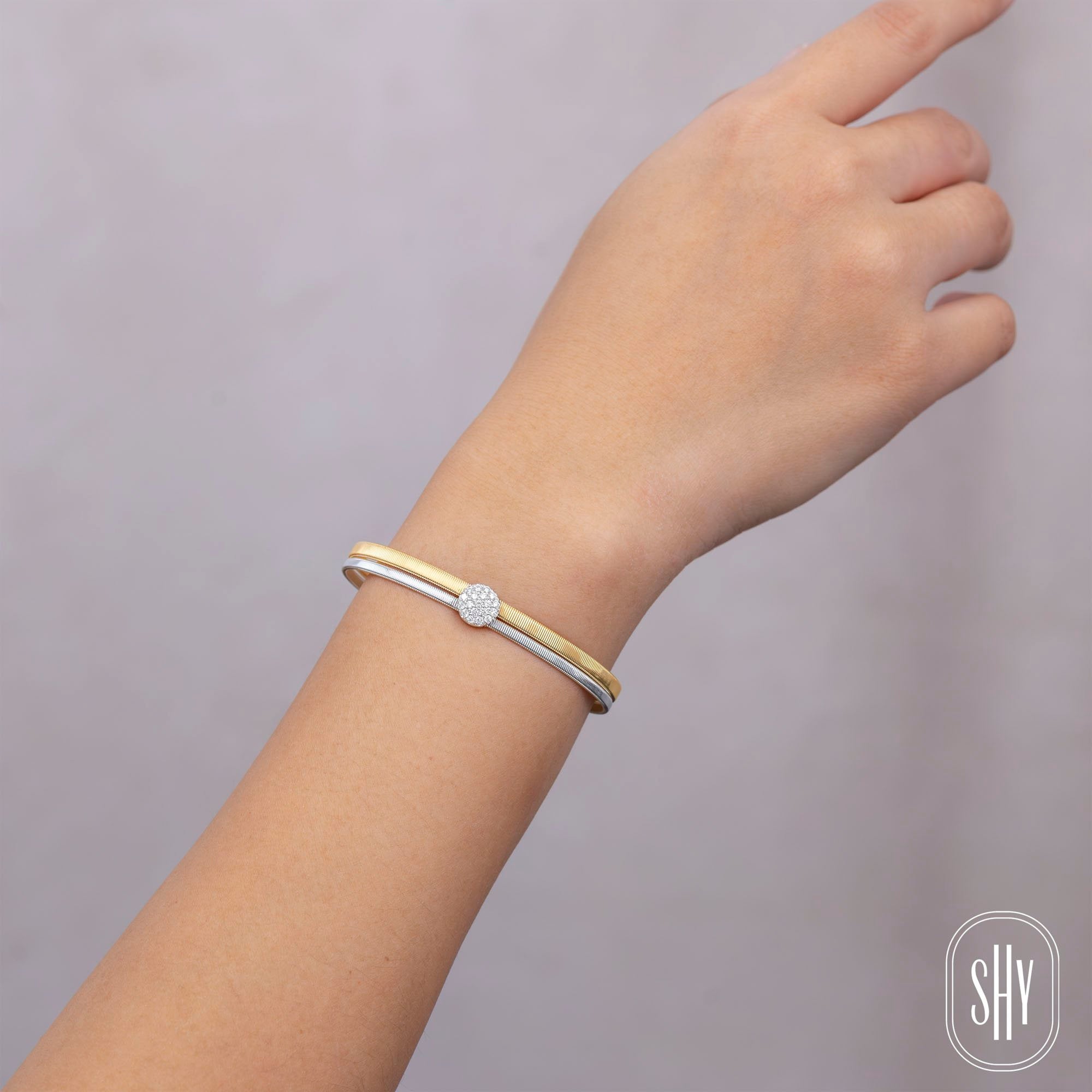 Shy Creation Flexible Bangle