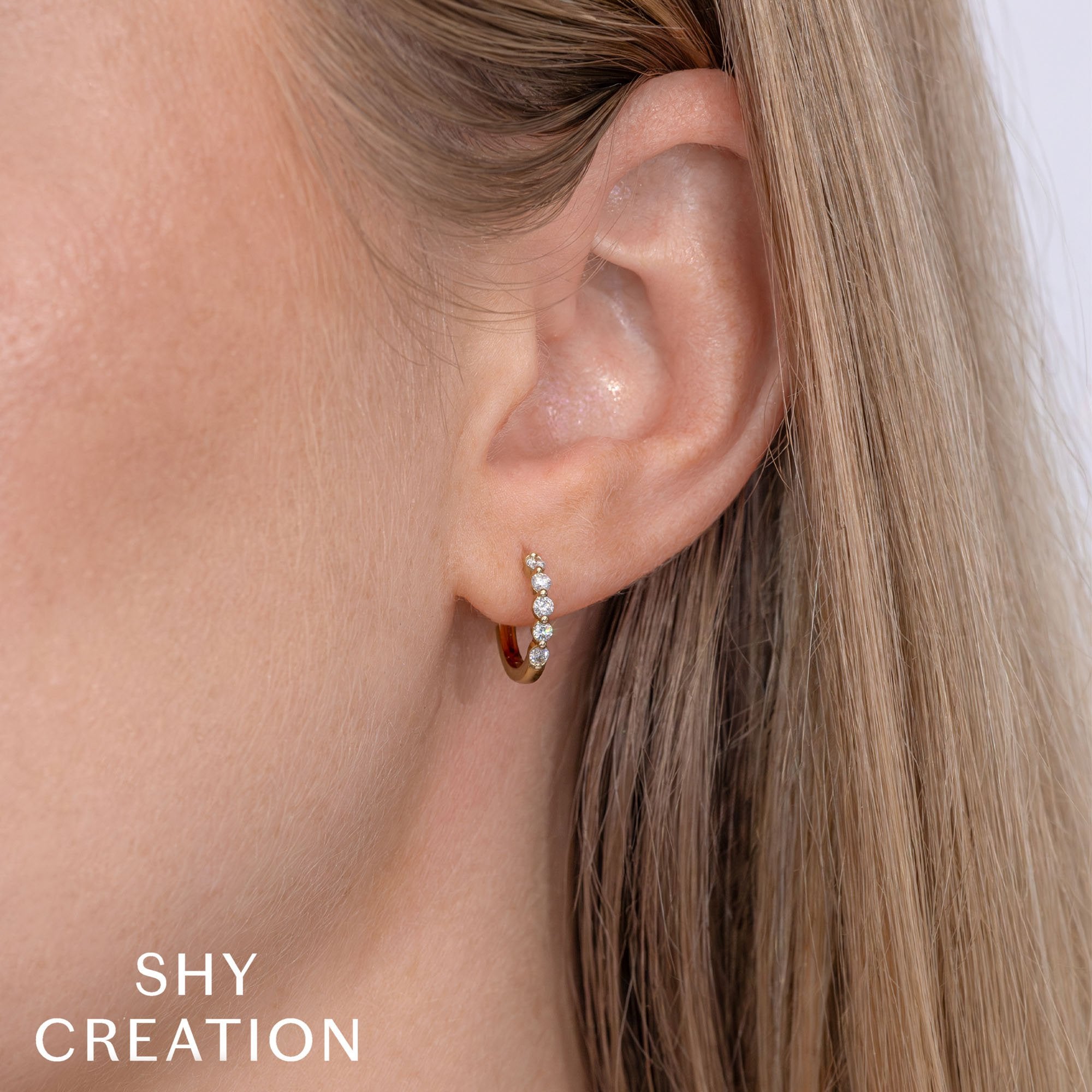 Shy Creation Diamond Huggie Earrings