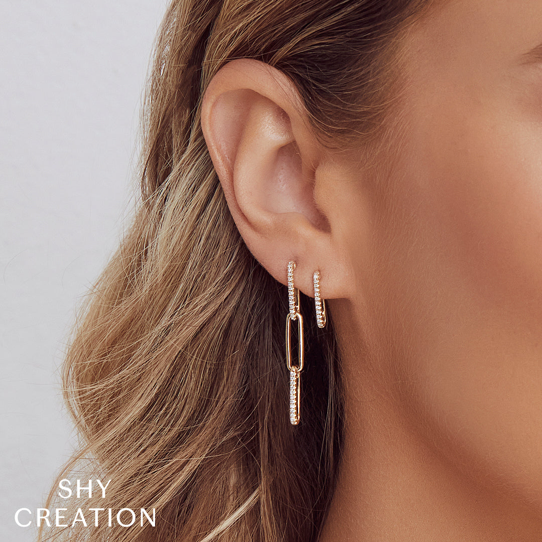 Shy Creation Dangle Earrings