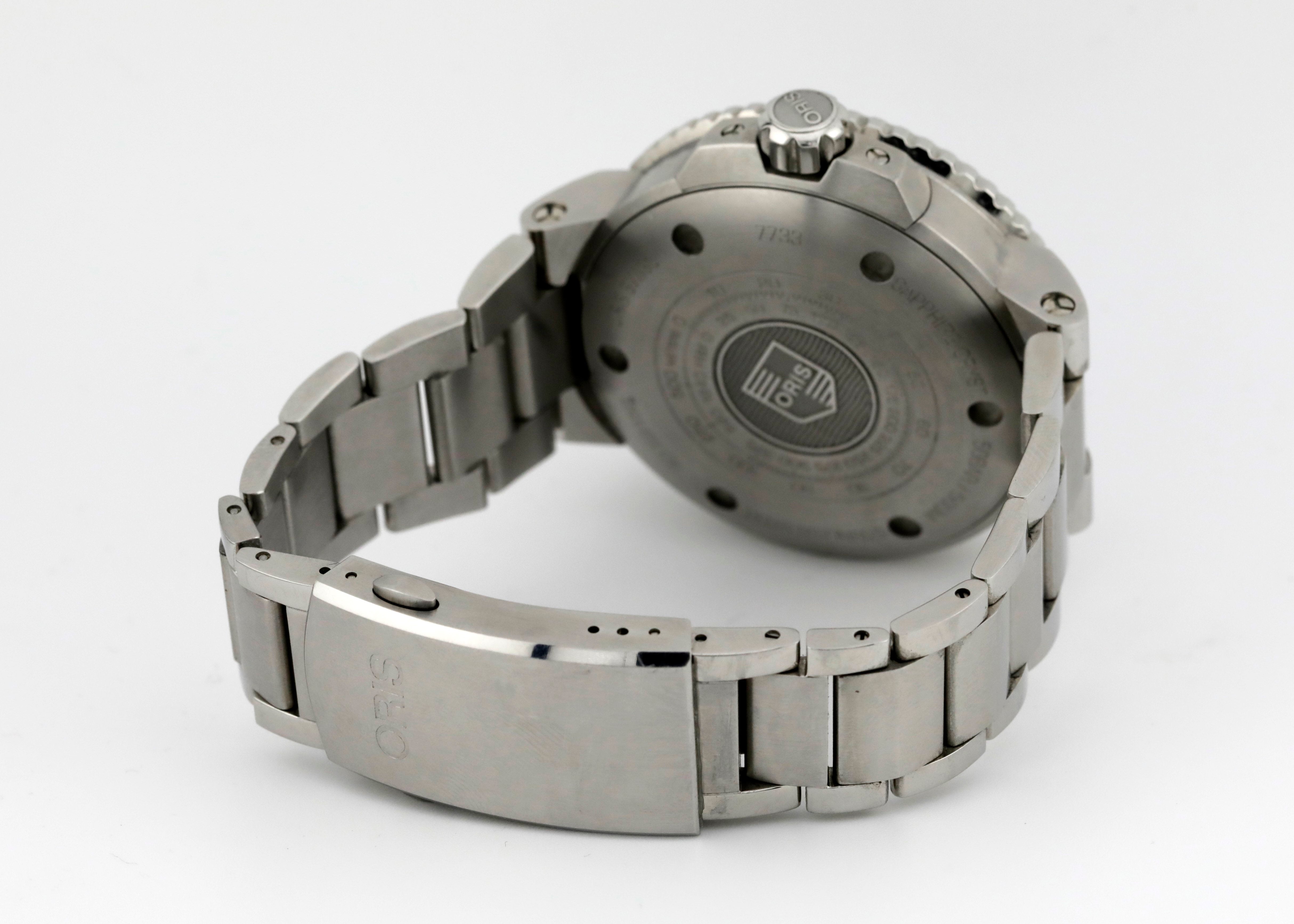 Pre Owned Oris Aquis Small Seconds Date Ref# 01 743 7733 4155