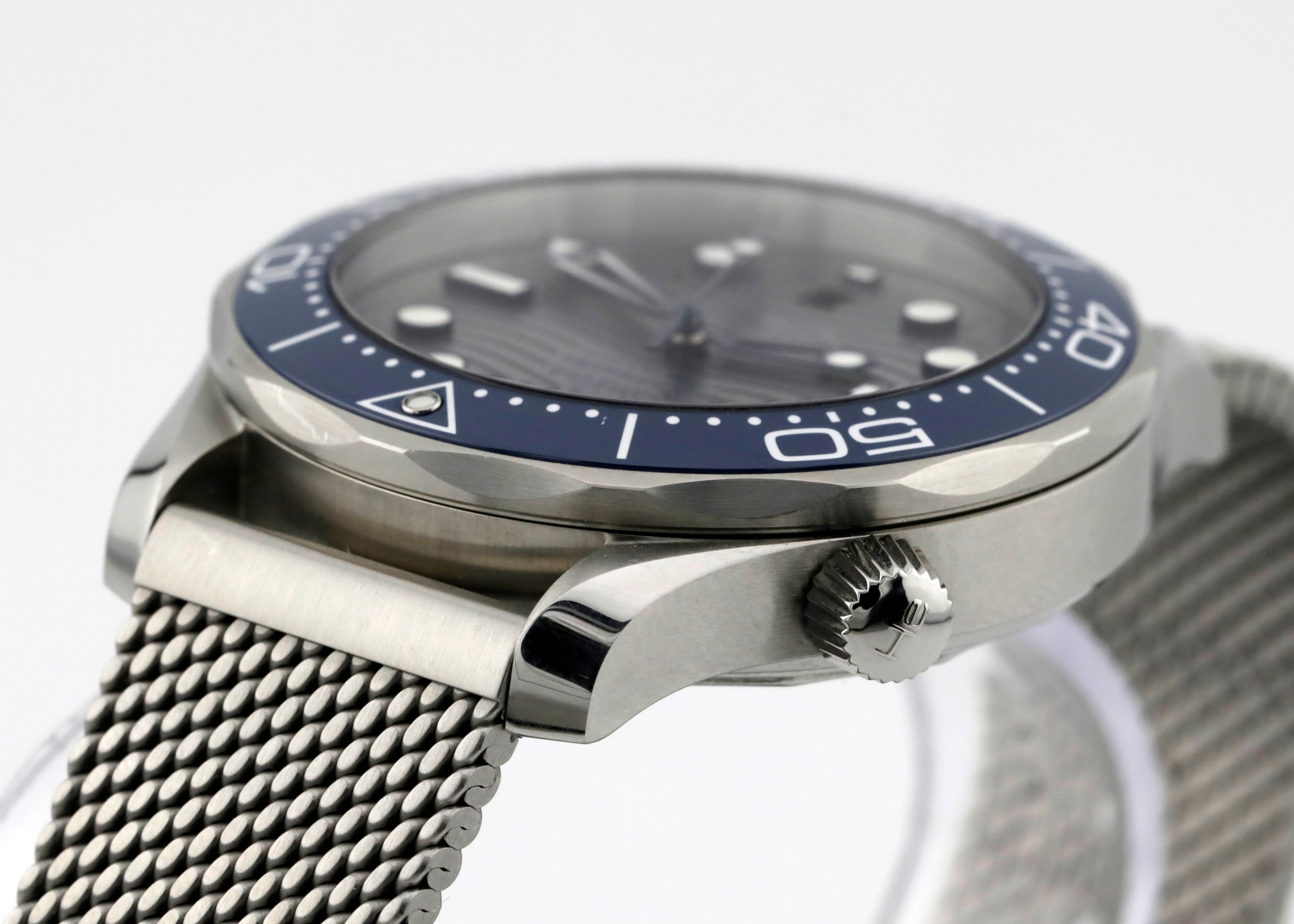 Pre Owned Omega Seamaster Diver 300m Ref# 21032422006001