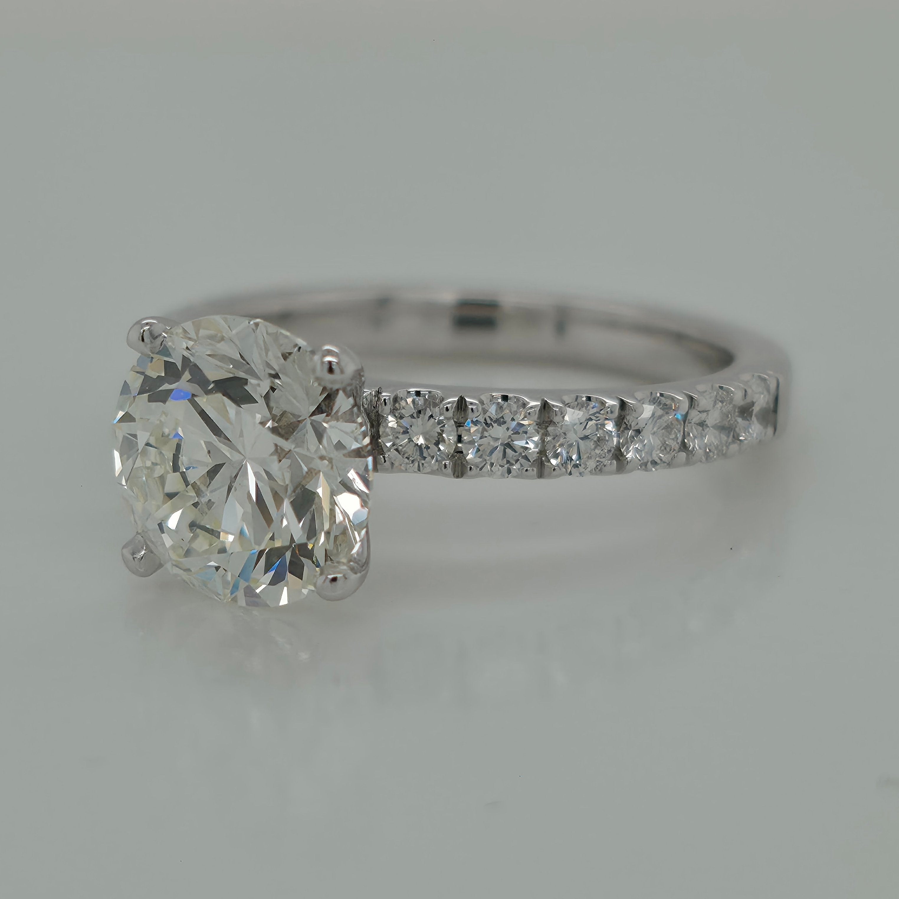 2.50ct Round Brilliant Shaped Diamond Engagement Ring
