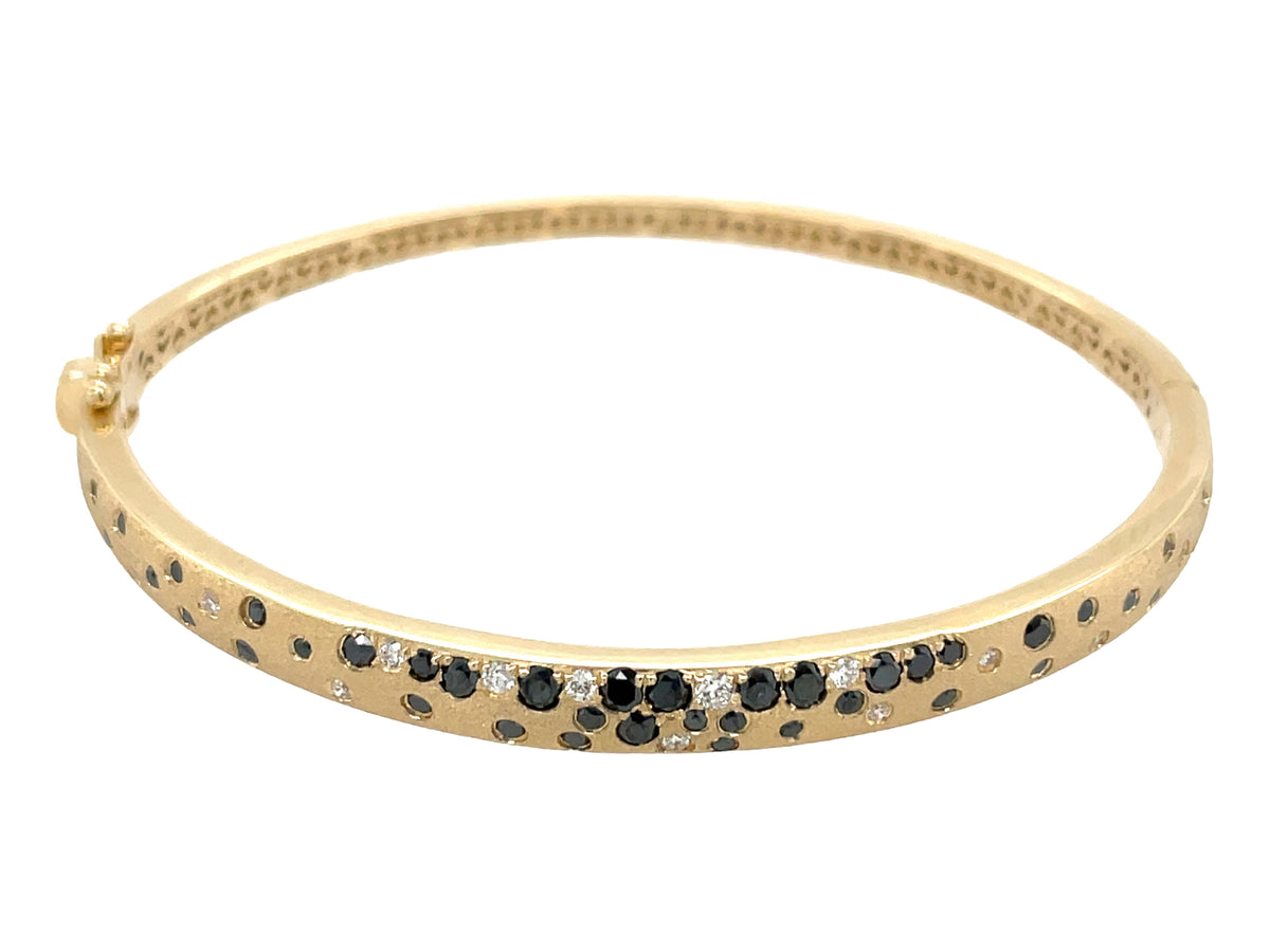 Dilamani Black and White Diamond Bangle
