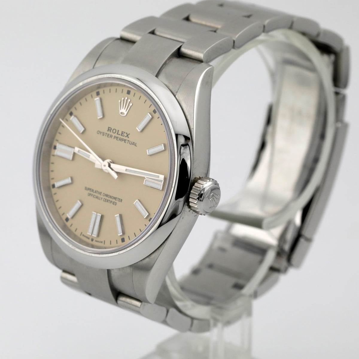 Pre Owned Rolex Oyster Perpetual 41, beige dial, steel bracelet, ref. 134300
