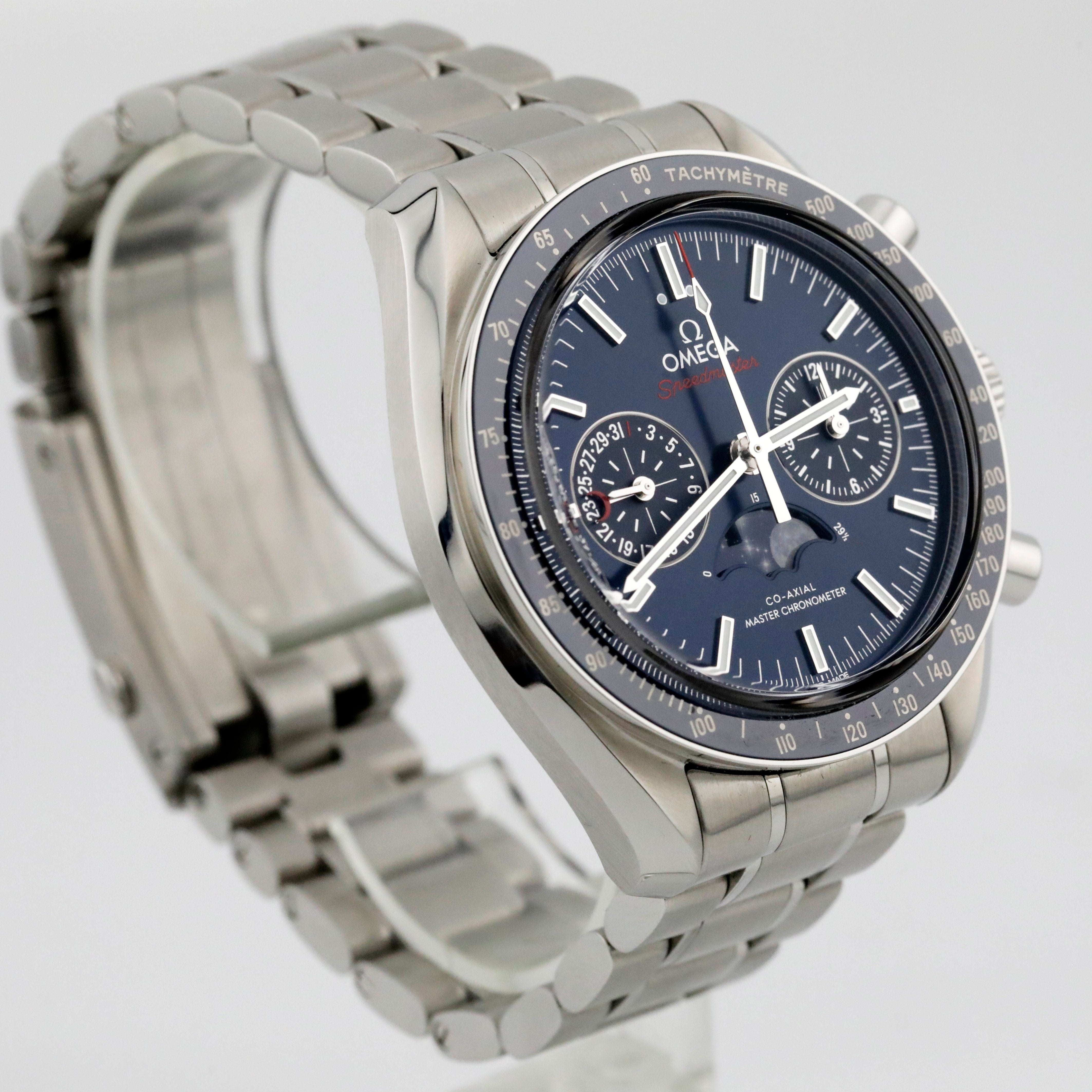 Pre-Owned Omega Speedmaster Moonphase Ref# 30433445203001