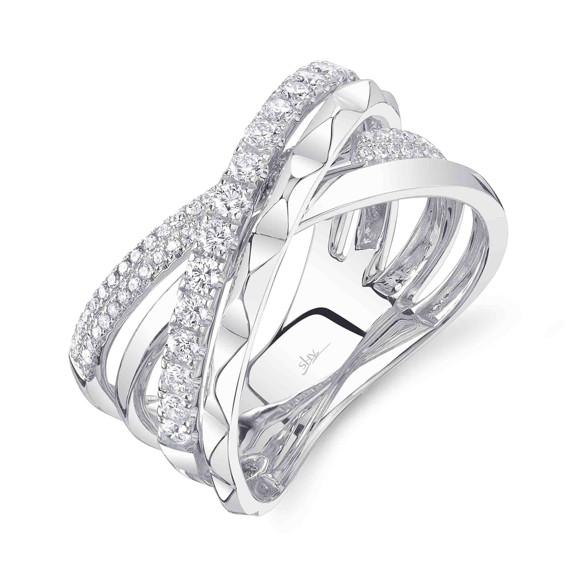 Shy Creation Diamond Ring
