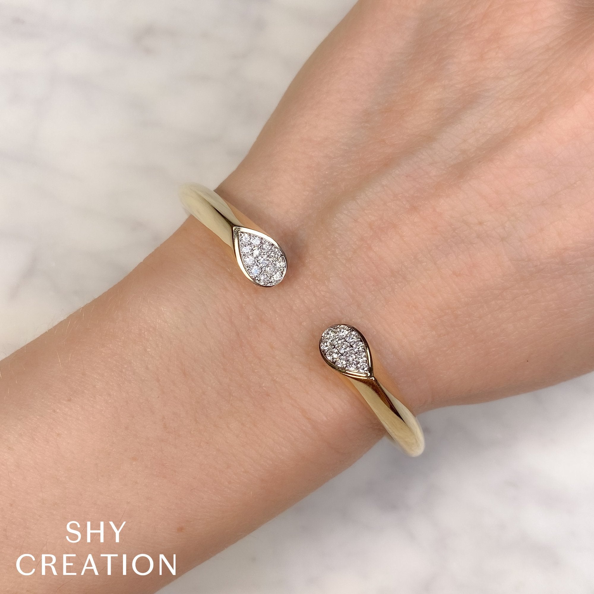 Shy Creation Bangle