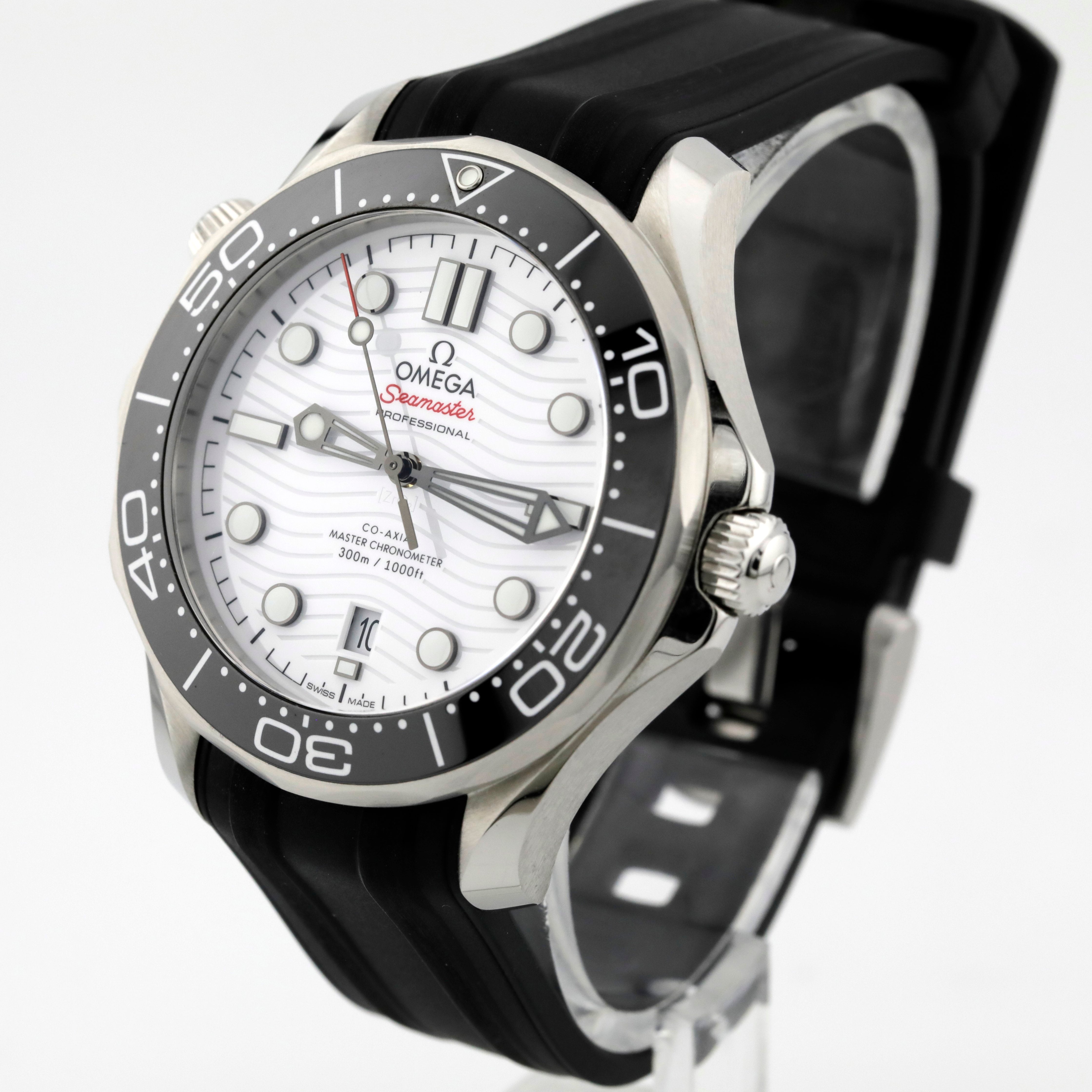 Pre Owned Omega Seamaster Diver 300M Ref# 21032422004001