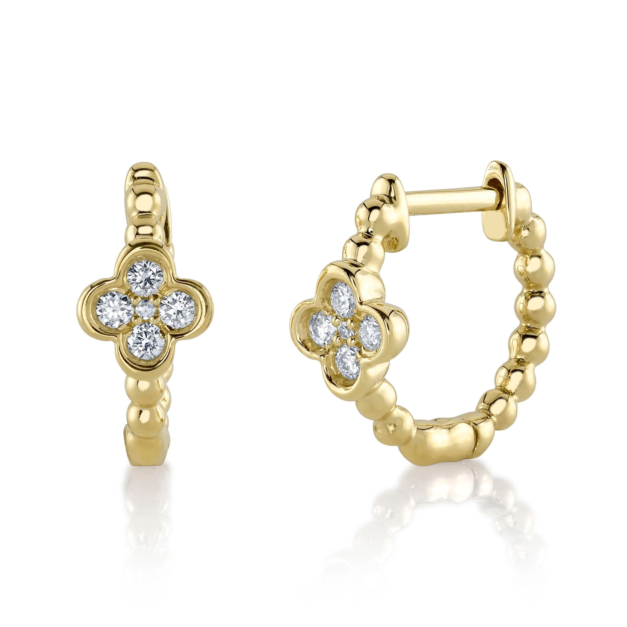 Shy Creation Huggie Earrings