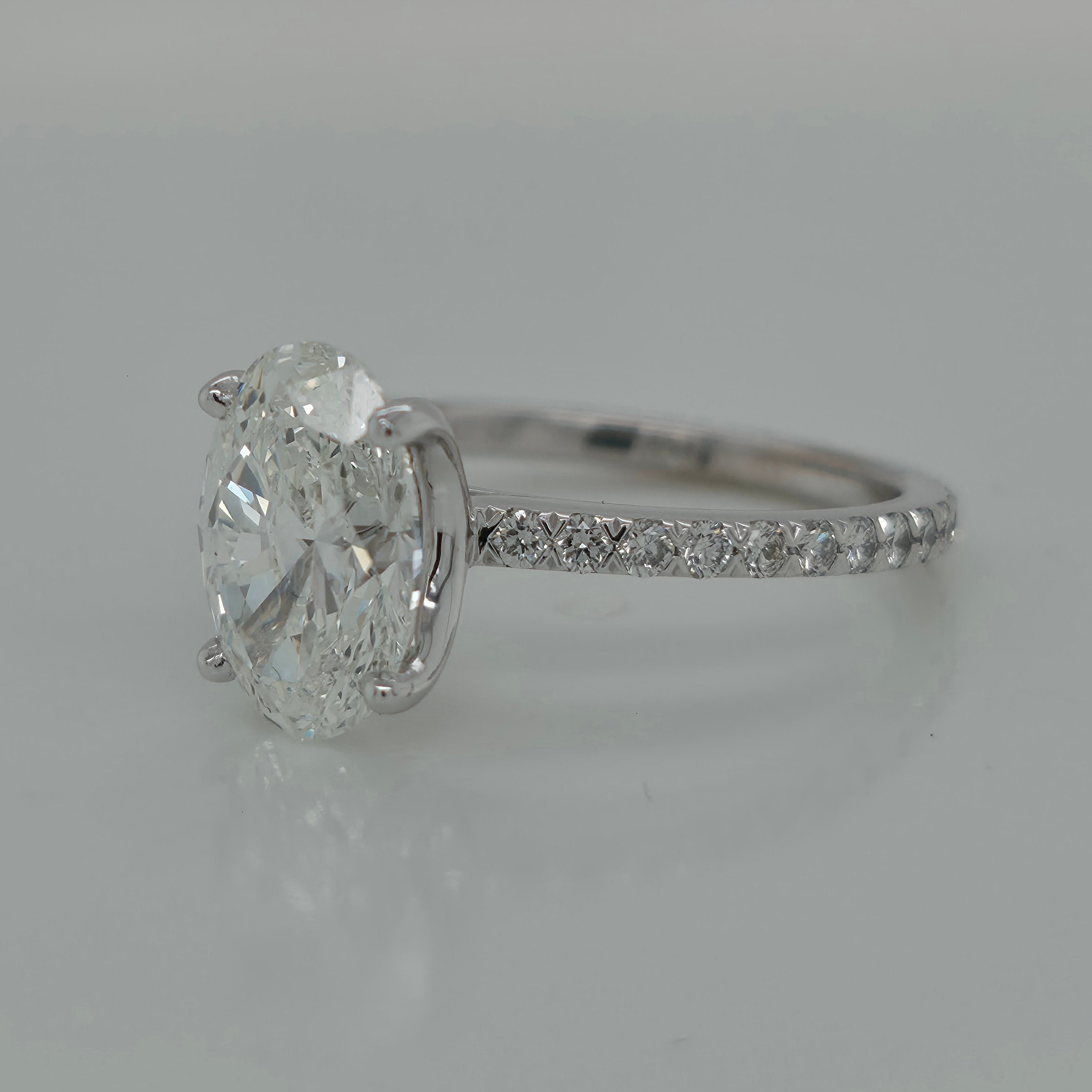 2.22ct Oval Shaped Diamond Engagement Ring