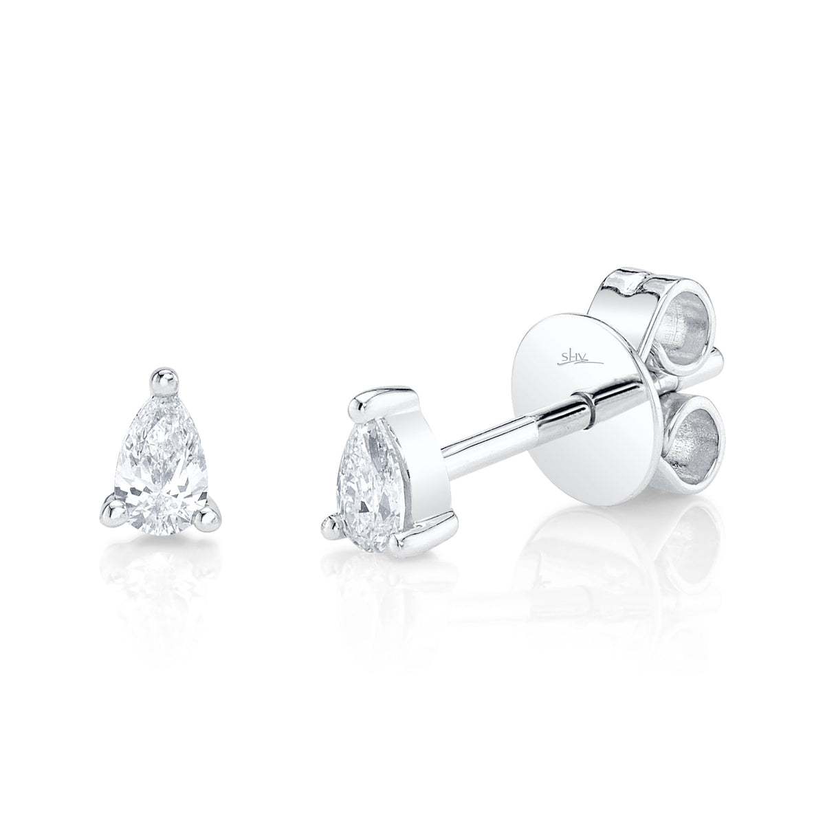 Shy Creation Diamond Stud Earrings