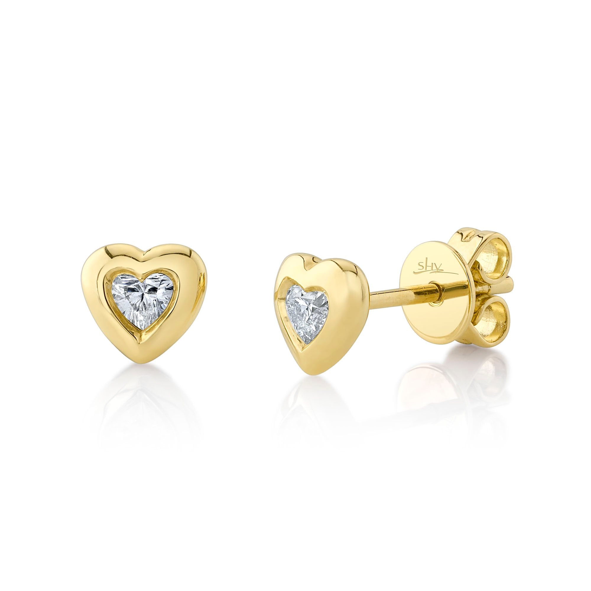 Shy Creation Heart Shaped Stud Earrings